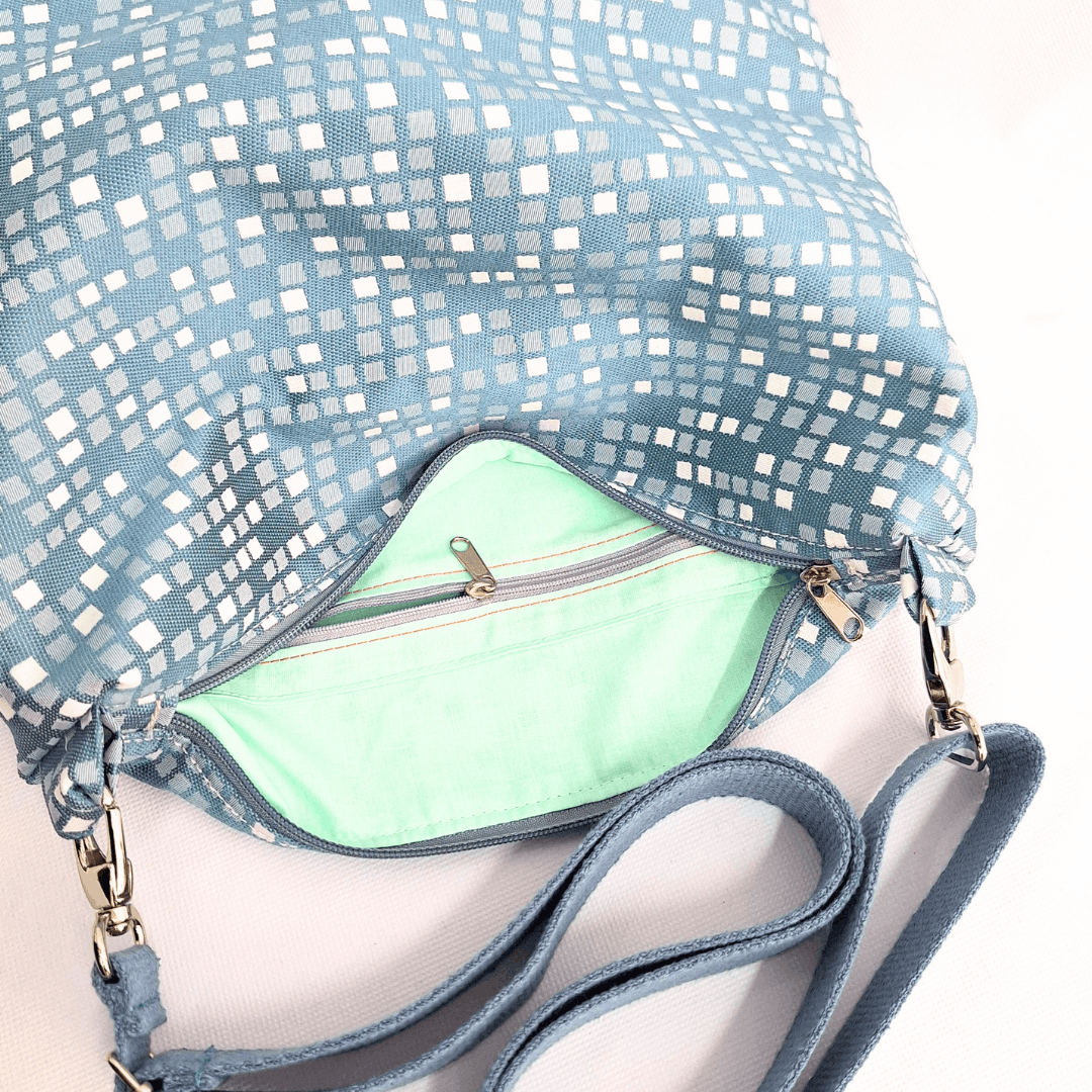 bolso-hobo-tela-azul-celeste-cristina-alba-bolsillo-interior