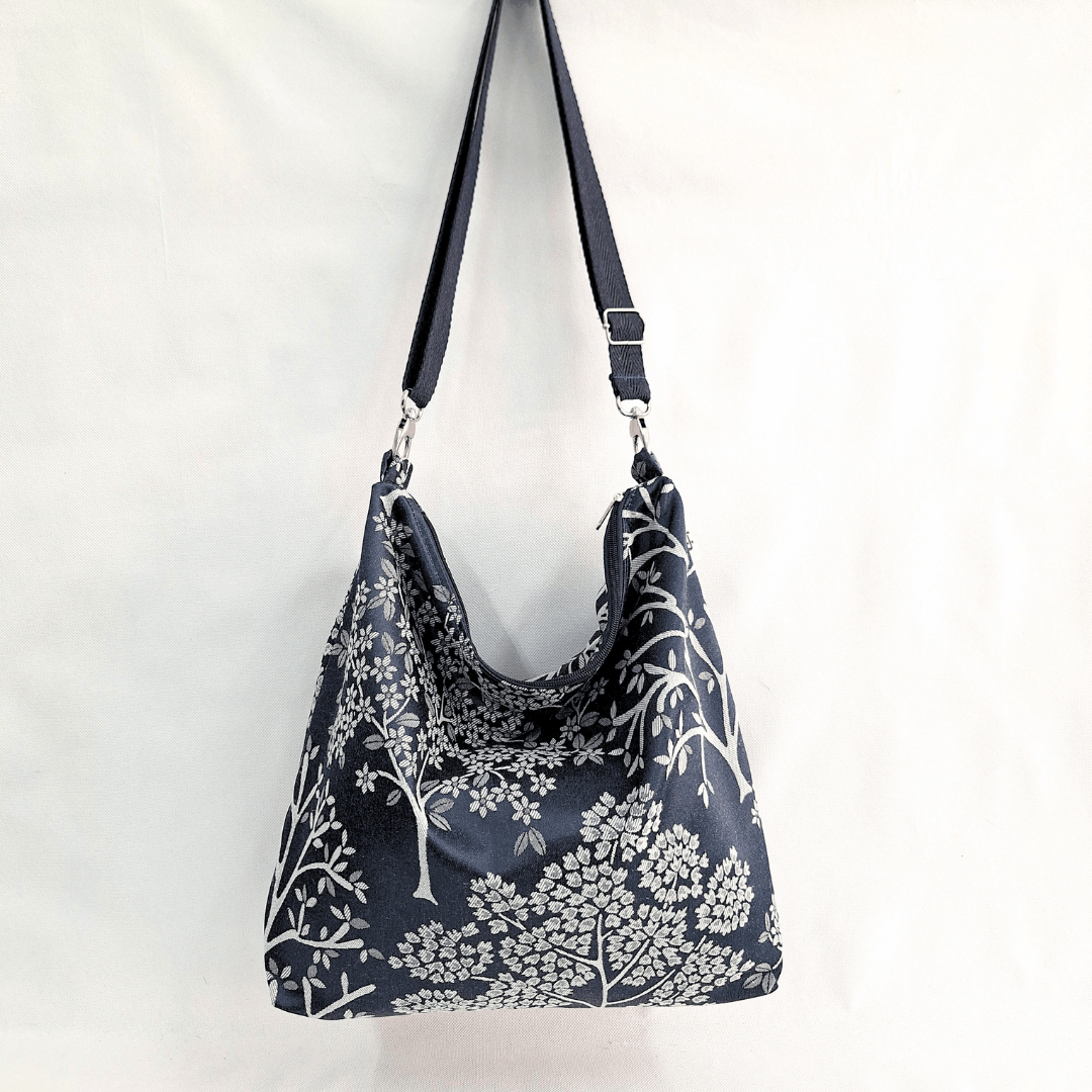 bolso-hobo-tela-flores-marino-cristina-alba-frontal
