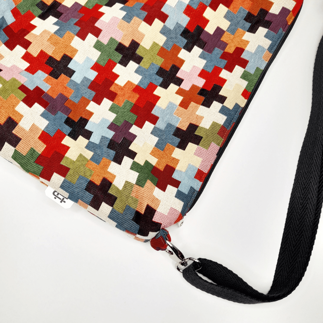 cristina-alba-bolso-hobo-cruces-06