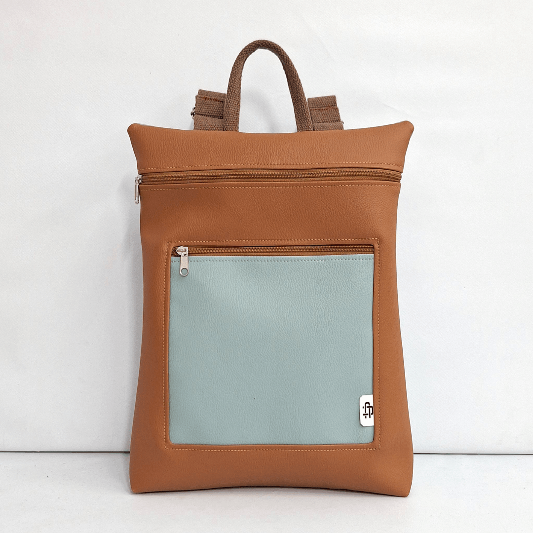 cristina-alba-mochila-reversible-antirrobo-impermeable-2026-139