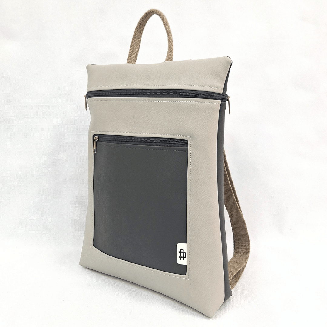 cristina-alba-mochila-reversible-antirrobo-impermeable-2026-14