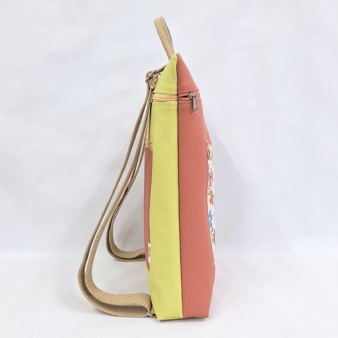 cristina-alba-mochila-reversible-antirrobo-impermeable-2026-98