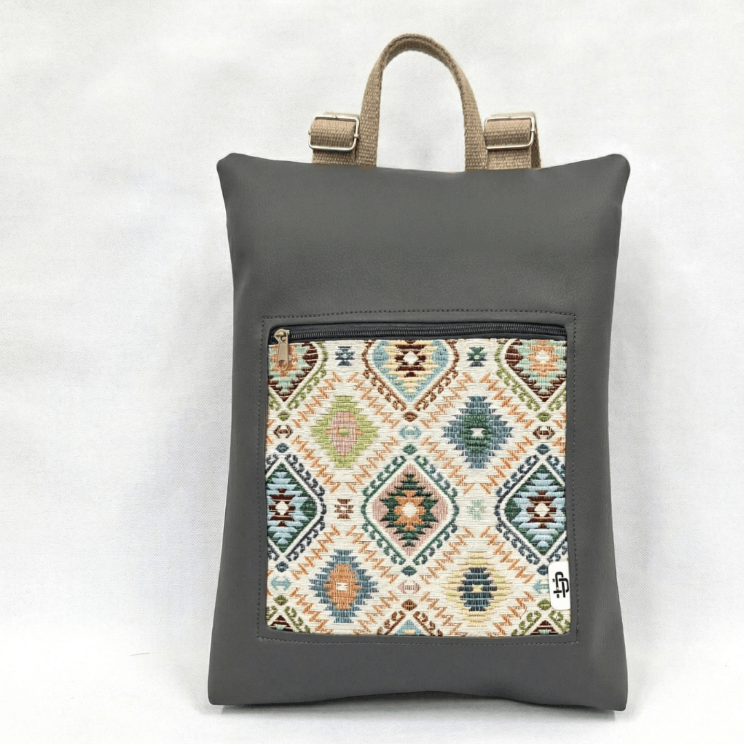 mochila-antirrobo-mujer-india-gris-matengo-rosa-empolvado-rectangular-cristina-alba