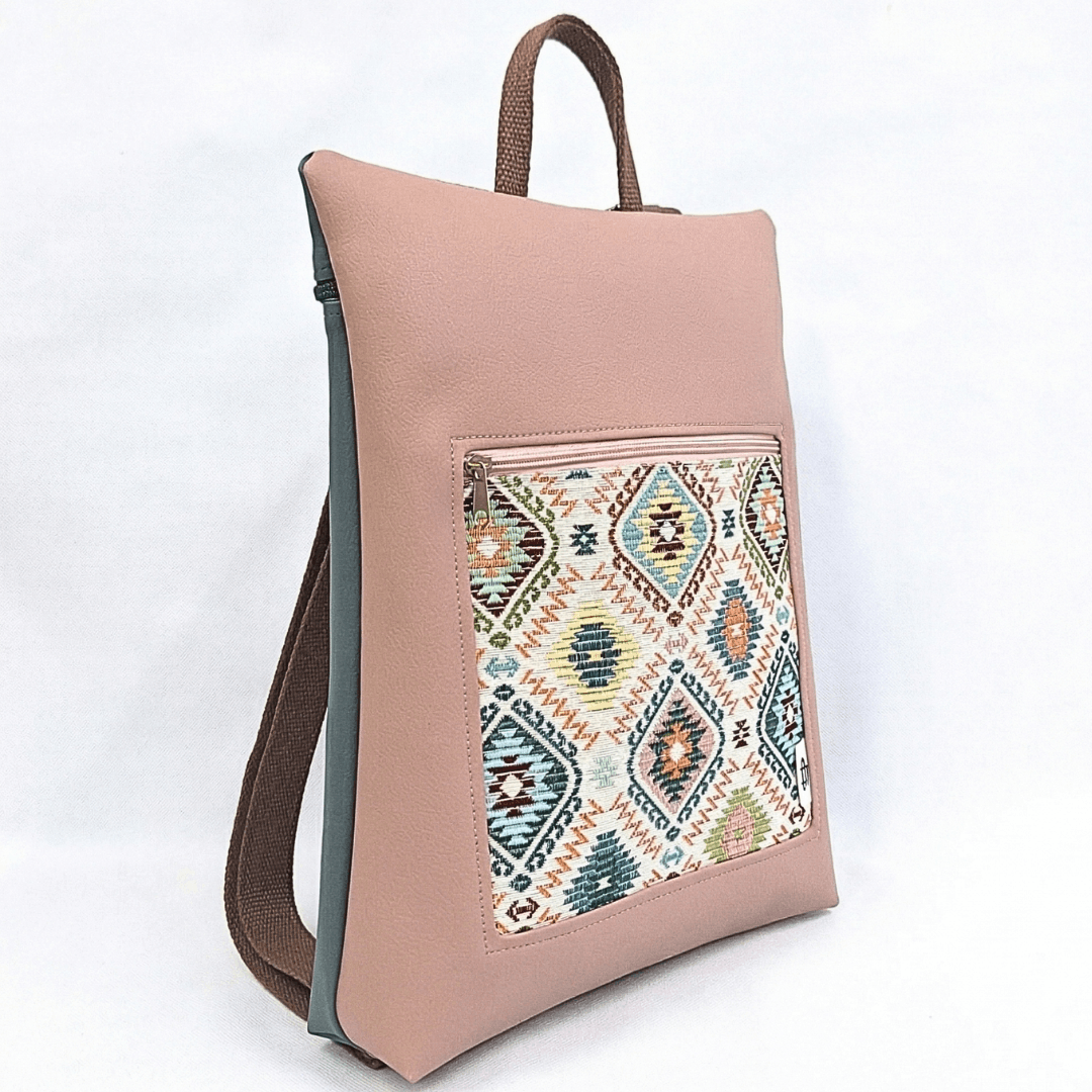 mochila-antirrobo-mujer-india-rosa-empolvado-gris-acero-estampado-cristina-alba