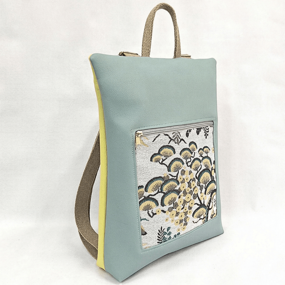 mochila-antirrobo-mujer-japon-menta-amarillo-estampado-cristina-alba