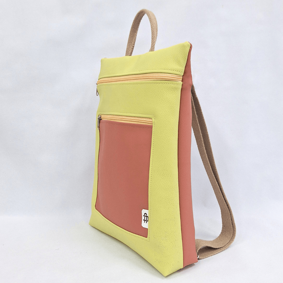mochila-antirrobo-mujer-primavera-salmon-amarillo-cremallera-trasera-cristina-alba