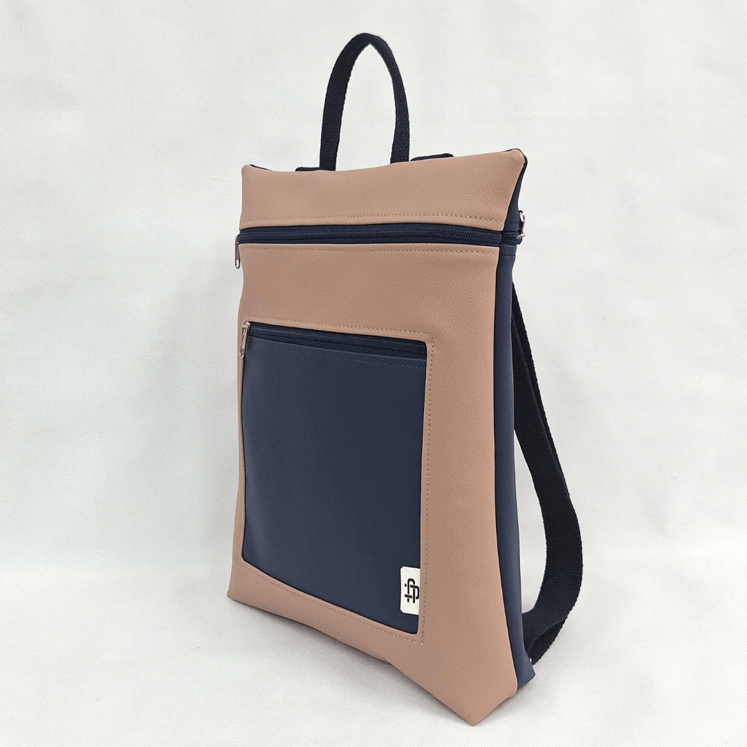 cristina-alba-mochila-reversible-antirrobo-impermeable-2026-22