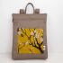 cristina-alba-mochila-lola-flor-beige-mostaza-03